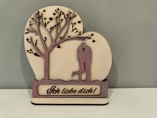//www.woelkchen.nrw/Shop/Valentinstag/artikel_Paar-unter-einem-Baum-Herzform_82.html